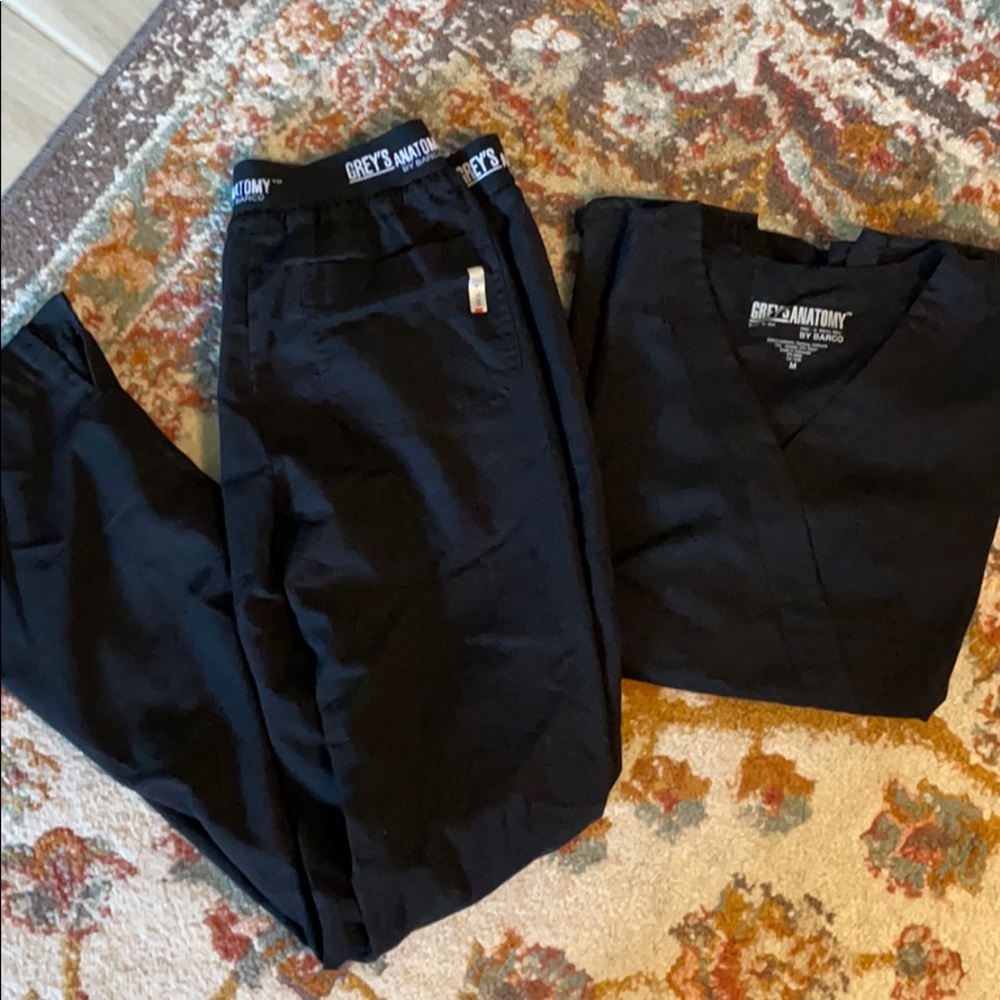 Grey’s Anatomy Scrub Set - Black